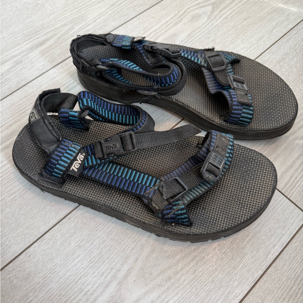 Teva original universal sandals black blue 8.5 hiking outdoors summer casual